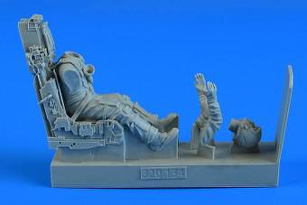 Aerobonus 320134 Modern British Fighter Pilot with ejection seat for Eurofighter Typhoon 1:32