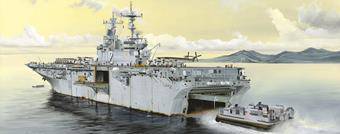 Hobby Boss 83403 USS Essex LHD-2 1:700