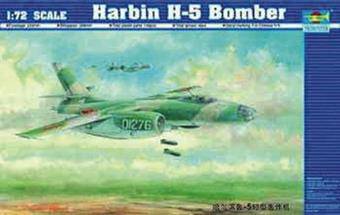 Trumpeter 01603 Harbin H-5 Bomber 1:72