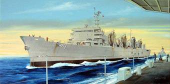 Trumpeter 05785 AOE Fast Combat Support Ship USS Sacram. 1:700