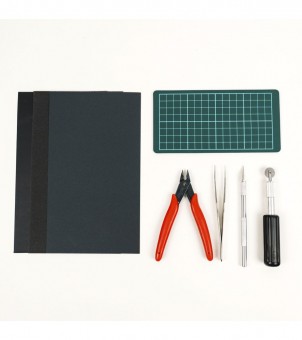 Artesania Latina 27003-1 Set of Tools for Model Building in Plastic and Wood