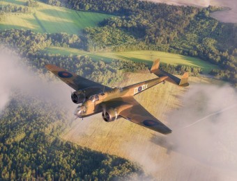 ICM 48352 HP.52 Hampden B.Mk.I WWII British bomber (100% new molds) 1:48