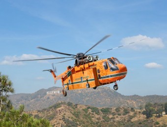 ICM 53059 Sikorsky S-64E Skycrane with Universal Pod 1:35