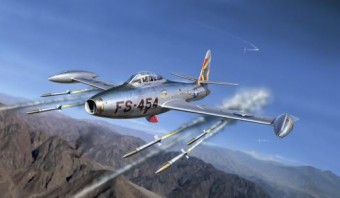 Italeri 1321 1:72 Republic F-84 G Thunderjet