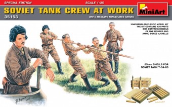 MINIART 35153 1:35 Soviet Tank Crew at Work. Special Edition â€“ 5 figures