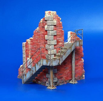 Plus model 197 Factory corner with steps 1:35
