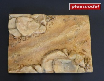Plus model 621 Display basePath between the rocks 1:35
