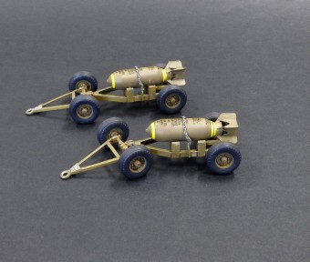 Plus model AL3017 Bomb trailer MK2 1:32