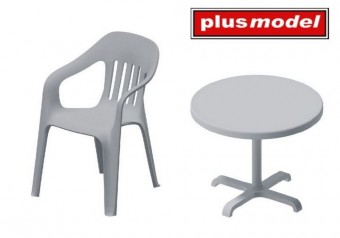 Plus model DP3074 Plastic chairs and table 1:35