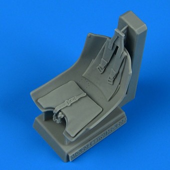 Quickboost QB32 346 Macchi MC.202 seat with seatbelts - early for Italeri 1:32