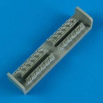 Quickboost QB72 387 Bf 110E exhaust for Eduard 1:72