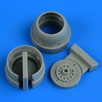 Quickboost QB72 687 Fw 190D-9 cowling and cooling flaps (closed) for IBG 1:72