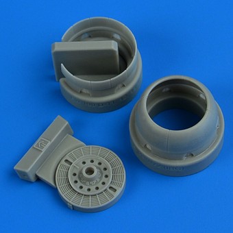 Quickboost QB72 688 Fw 190D-11/12/13 cowling and cooling flaps (closed) for IBG 1:72