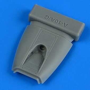 Quickboost QB72 707 A-10A/C Thunderbolt II opened fuel access panel late v. 1:72