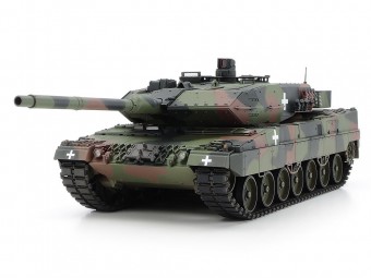 TAMIYA 25207 1:35 Leopard 2A6 Tank Ukraine
