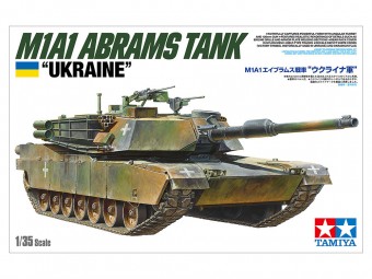 TAMIYA 25216 1:35 U.S. M1A1 Abrams Tank Ukraine