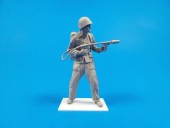 CMK 129-F32321 WWII US marine soldier with M2A1 flamthrower, Iwojima 1945 1:35