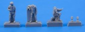 CMK 129-F72306 Two Fouga Magister Pilots and a.Mechanic for Special Hobby (3 fig) 1:72