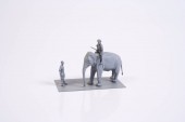 CMK 129-F72327 Mechanic of India WWII+Elephant with Mahout (2 fig.+elephant) 1:72