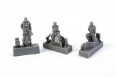 CMK 129-F72343 Two Kneeling Soldiers and Commanding Officer US Army Infantry Squad 2nd Division 1:72