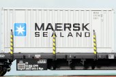 HGD 40030 Vagon platforma Rgs cu 2 containere 20' Maersk, CFR Marfa, epoca VI 