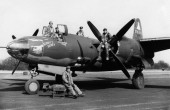 ICM 48327 Airfield of the American bomber group 1:48