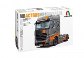 Italeri 3968 1:24 German Truck Mercedes-Benz Actros MP4 Big Space - Grand Prix Edition