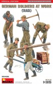 MINIART 35408 1:35 German Soldiers at Work (RAD) Special Edition