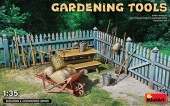 MINIART 35641 1:35 Gardening Tools