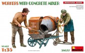 MiniArt 38077 WORKERS WITH CONCRETE MIXER 1:35