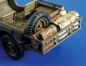 Plus model 246 Pannier with cargo for Jeep 1:35