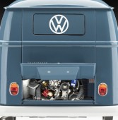 Revell 07742 VW T1 Panel Van - 75 Years of the VW T1 1:16